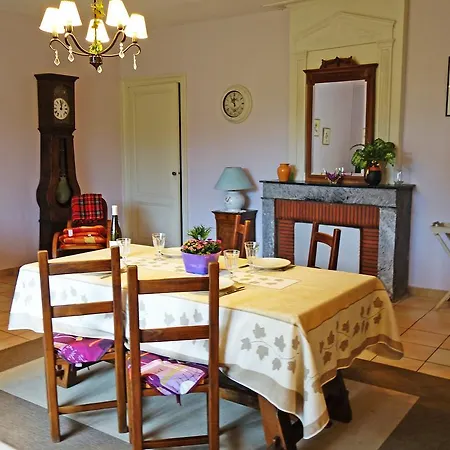Holiday La Tourelle Villars-en-Pons